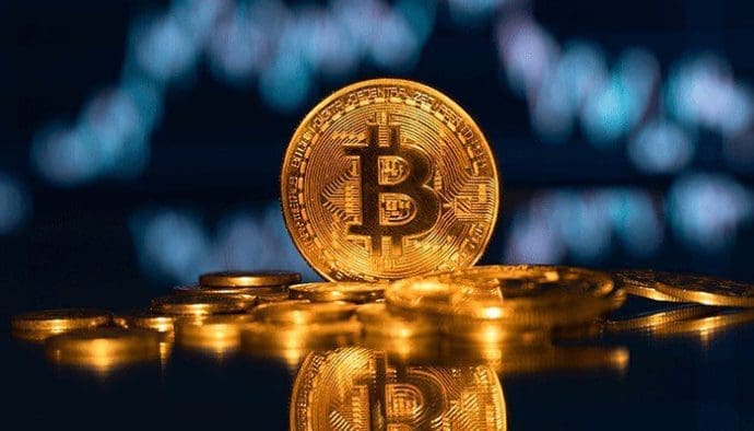 El precio del bitcoin cuelga de un hilo, el mercado tiene grandes temores