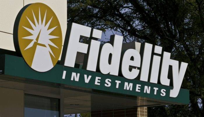 Het grote Fidelity opent bitcoin en ethereum handel voor retail