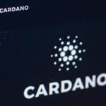 El fundador de Cardano niega las críticas y cuestiona a Solana