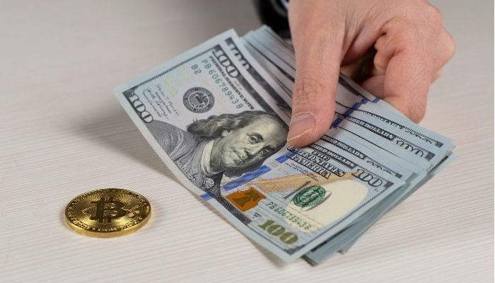 Bitcoin experimenta una inflación tres veces inferior a la del dólar