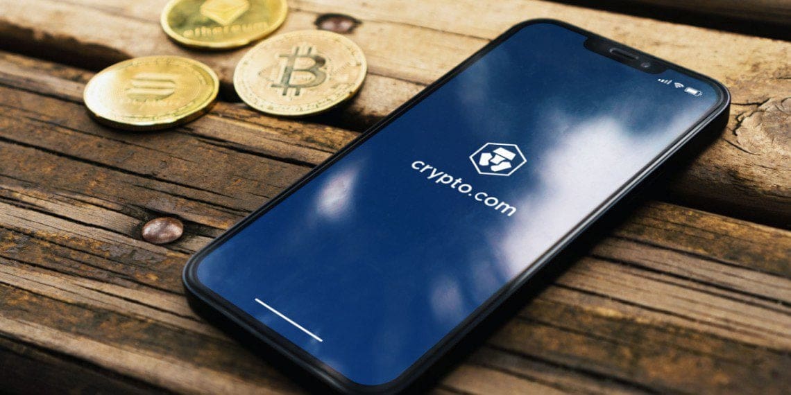 Shutterstock_2159628119-1140×570-1 Una transacción errónea en Crypto.com le cuesta cara al receptor