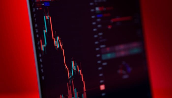 Bitcoin herstelt van dip, veel altcoins nog altijd diep in het rood