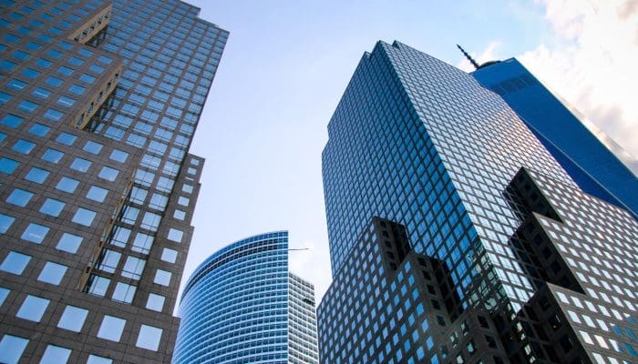 Goldman Sachs expande su división crypto a pesar de despidos masivos