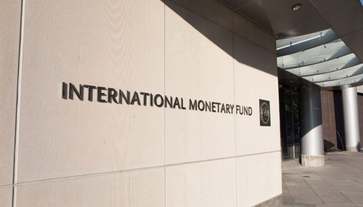 Bitcoin deja de ser obligatorio en El Salvador por ley urgente del FMI