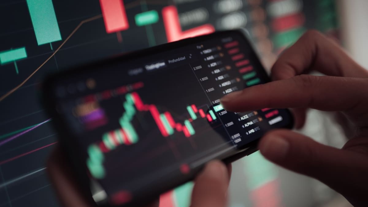 Bitcoin cae - pero muchos españoles empiezan hoy con 10€ gratis