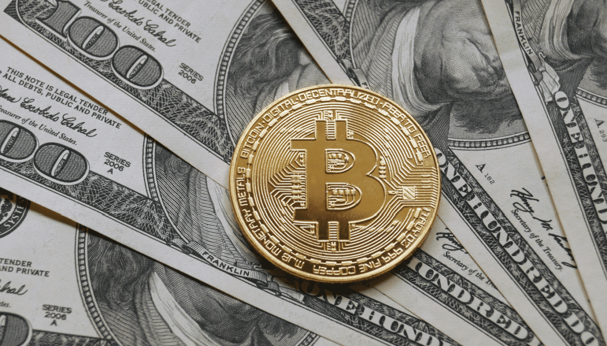 El Bitcoin se enfrenta a un día importante y el mercado lo nota