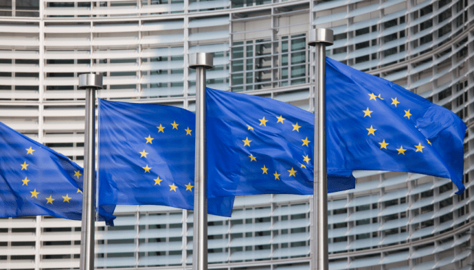 La Comisión Europea choca con el BCE por las stablecoins: 