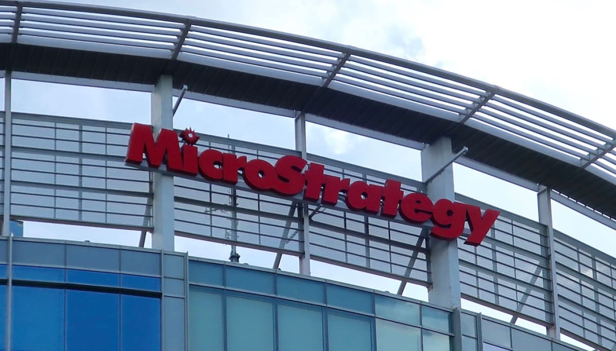 MicroStrategy cambia a Strategy₿ y compra €719 millones en BTC