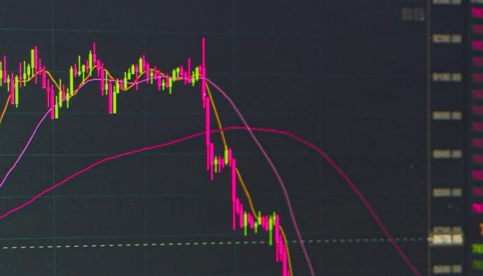 Bitcoin cae al nivel más bajo en 7 meses: “está pasando algo raro”