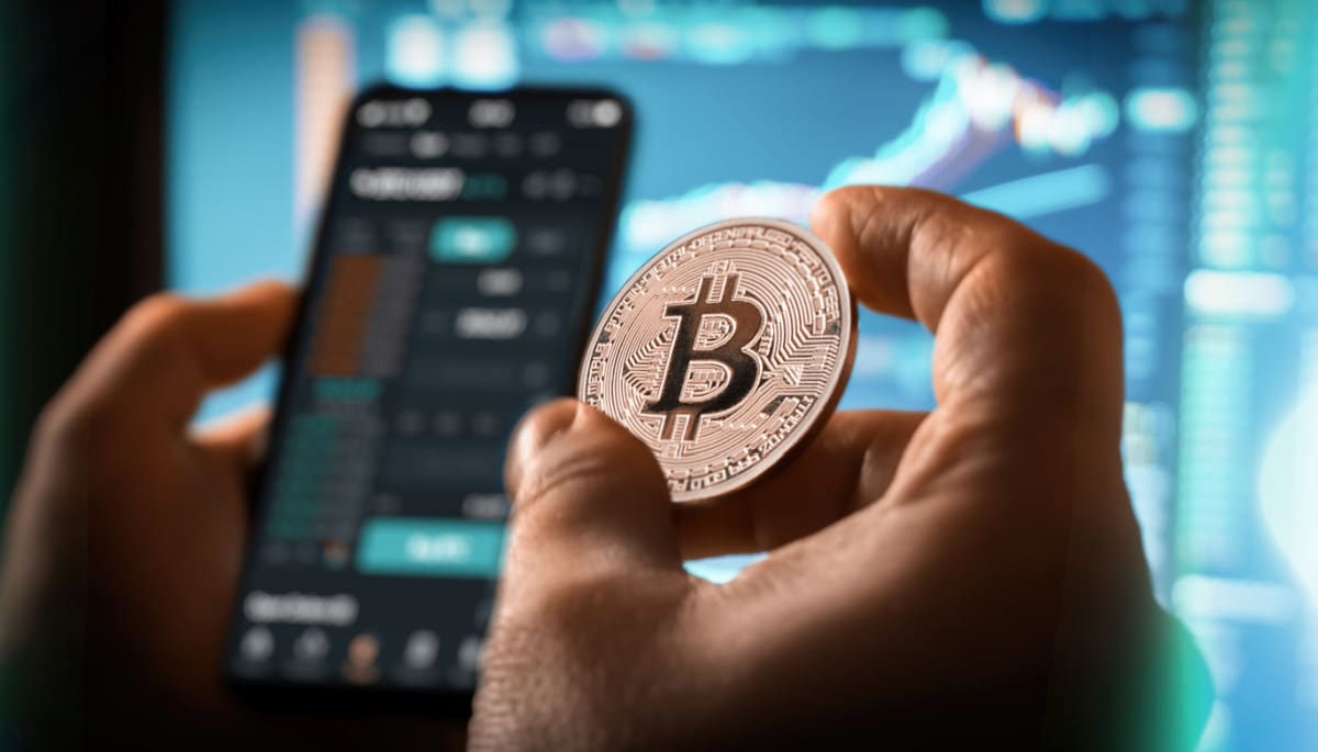 Las ballenas de Bitcoin recogen BTC en masa, como en 2020