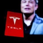 Bitcoin supera a Tesla: un 30% más de valor en poco tiempo