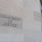 Inédito: CEO de Binance dimite y el exchange paga una multa gigante