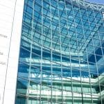 Coinbase en acción por el ETF pionero de Ethereum, estalla la batalla