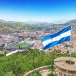 Honduras prohíbe a los bancos trabajar con criptomonedas