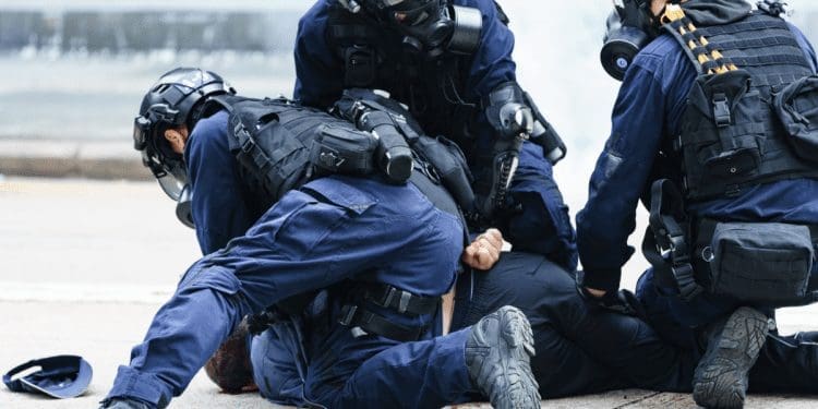 politie-arrestatie-750×375-1