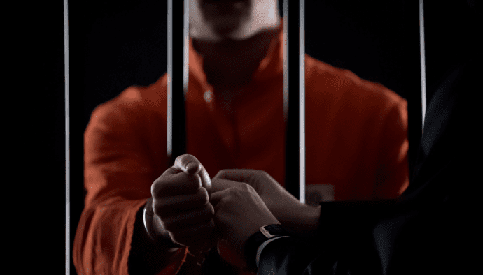 Años de cárcel para un hombre que blanqueó un millón de dólares a través de Bitcoin