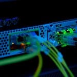 Un hombre minó un millón en cryptos con la energía de otras personas