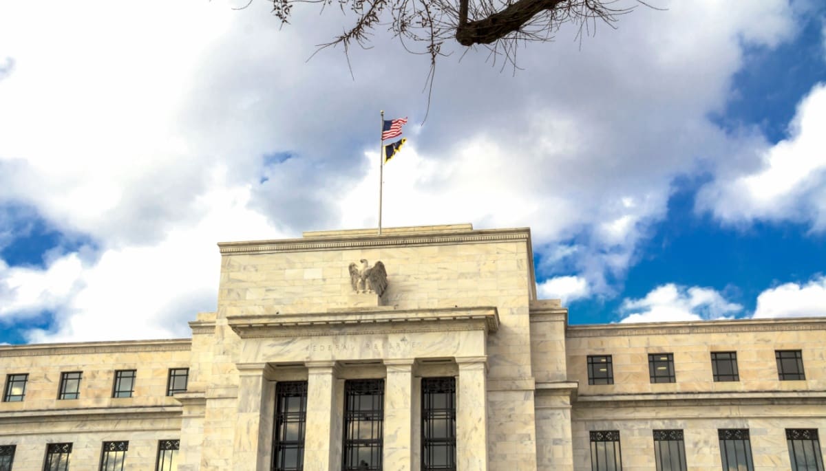 El bitcoin sube con fuerza tras la decisión sobre los tipos de interés, pero vuelve a caer hasta los 57.000 dólares