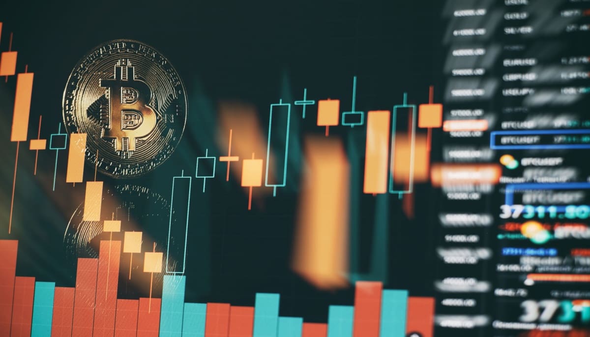 Crypto Radar: BTC supera brevemente los $65.000, Solana en positivo