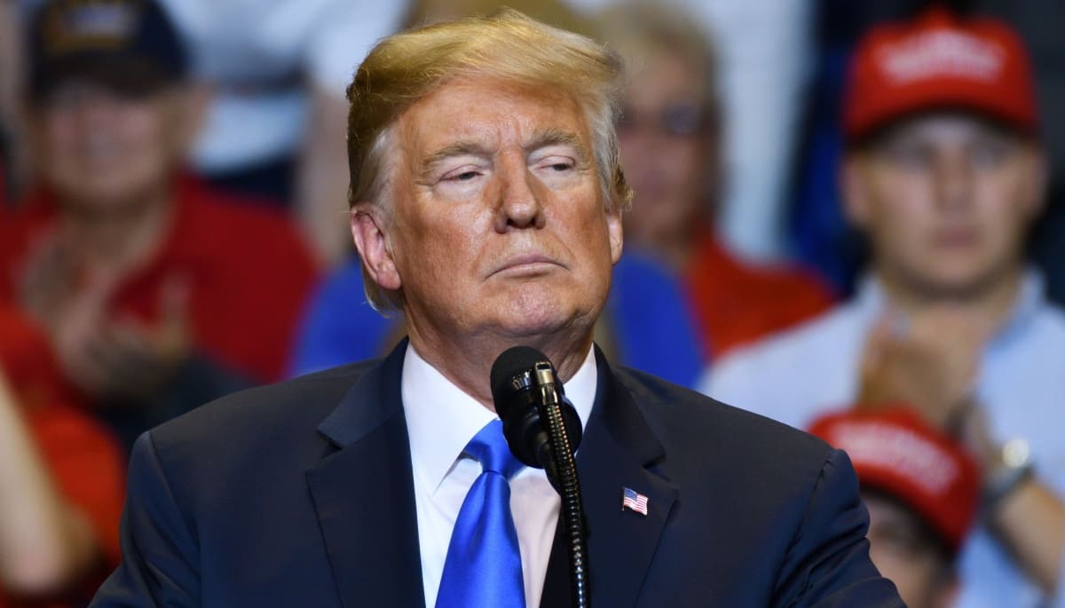 Un crypto detective gana $150.000 por revelar al creador de tokens de Trump