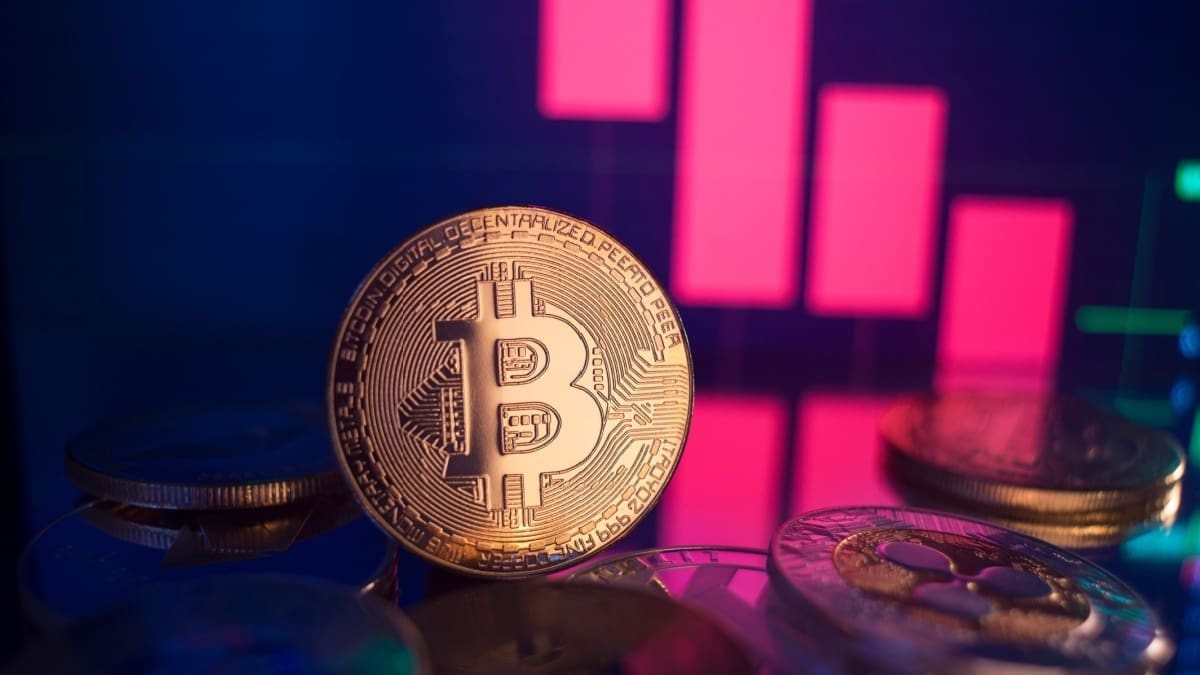 Reservas de Bitcoin en exchanges caen al nivel más bajo en 6 años