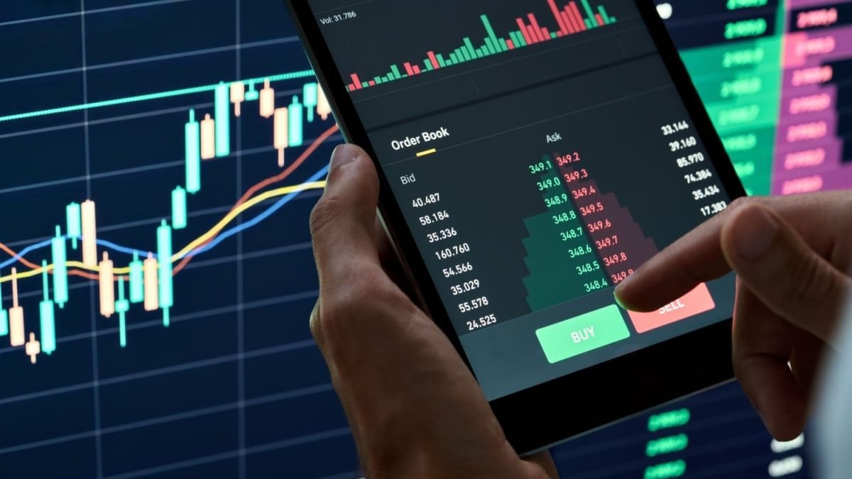 Mayor crash burs&aacute;til en Corea del Sur: altcoins se disparan