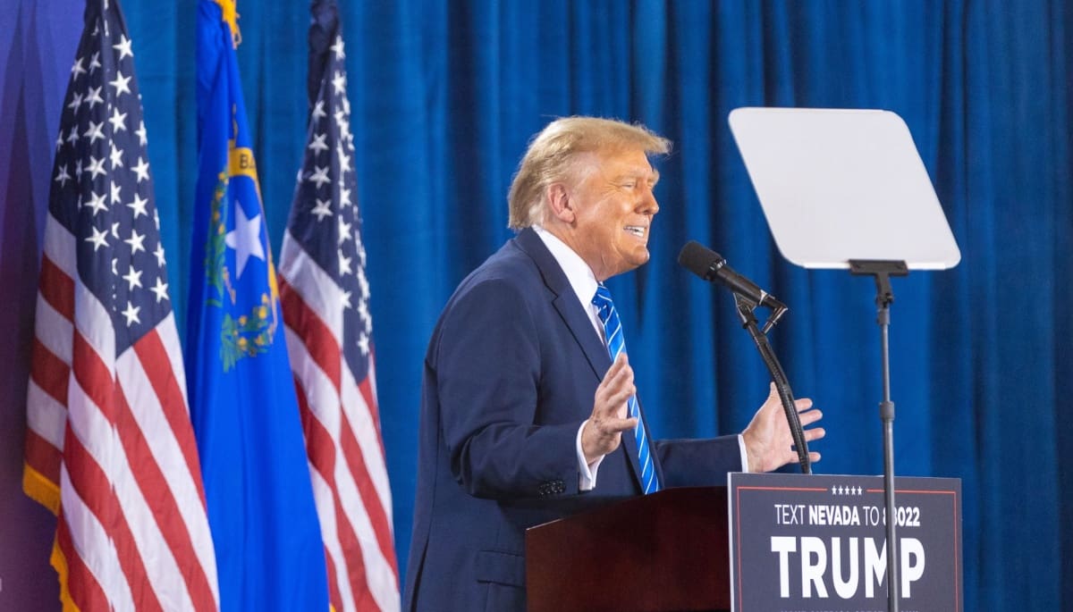 Gigantes eligen bando: grandes nombres apoyan a Trump con millones