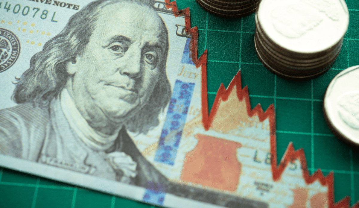 Bitcoin bajo presión: Cómo la baja inflación puede salvarlo