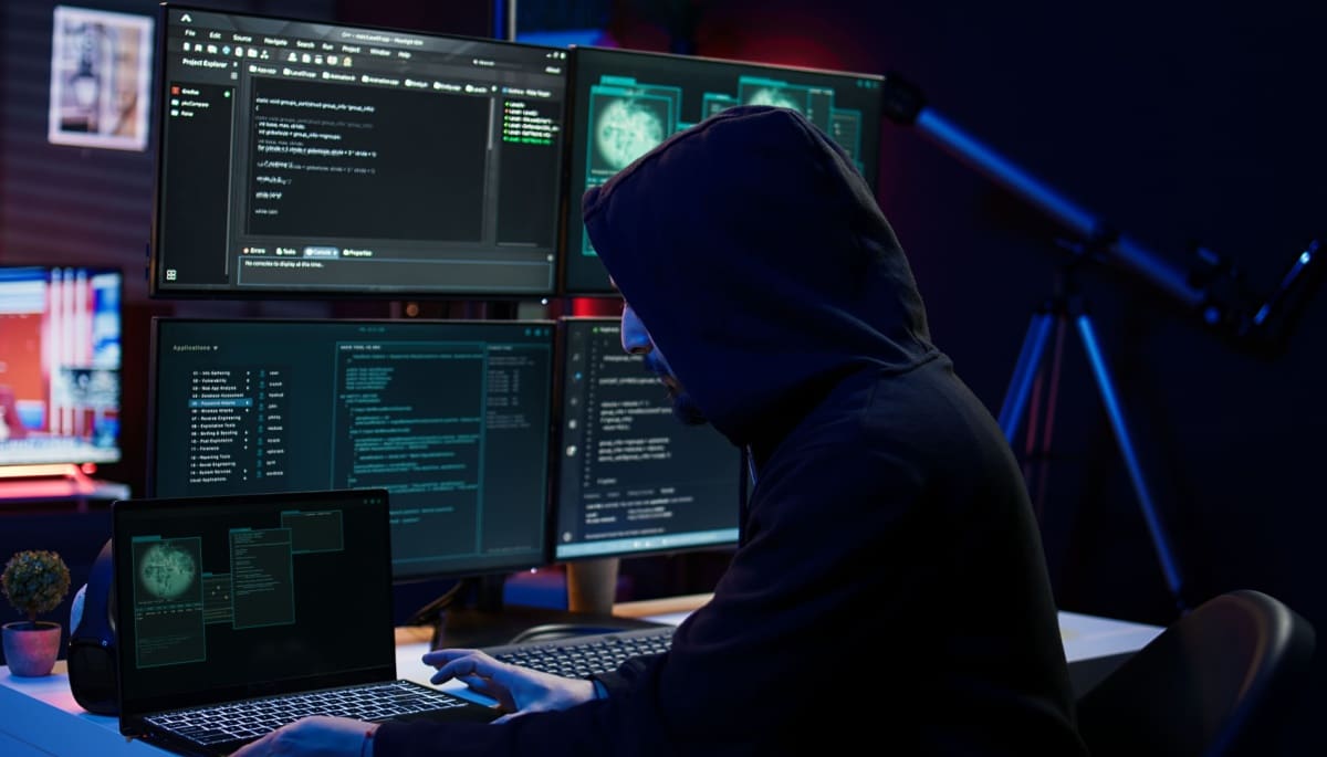 Un abogado roba casi 20 millones de euros en criptomonedas del juzgado de Marbella