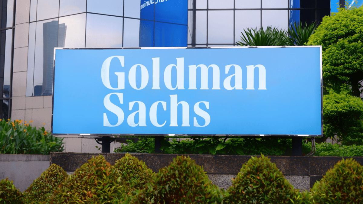 Goldman Sachs aumenta drásticamente sus posiciones en BTC y ETH