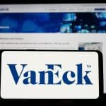Los ETF de Solana llegan por culpa de Trump, según VanEck
