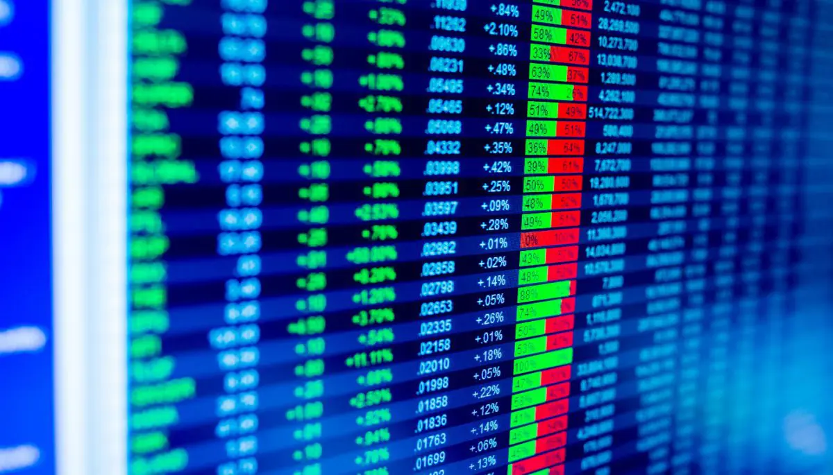 Los grandes inversores de Bitcoin compraron 34.000 BTC durante la caída
