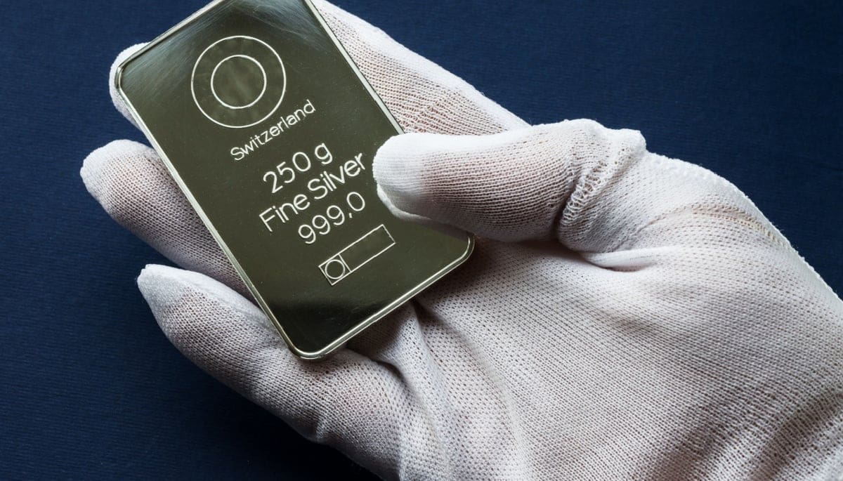 Bank of America: la plata podría subir hasta un 400% en 2026