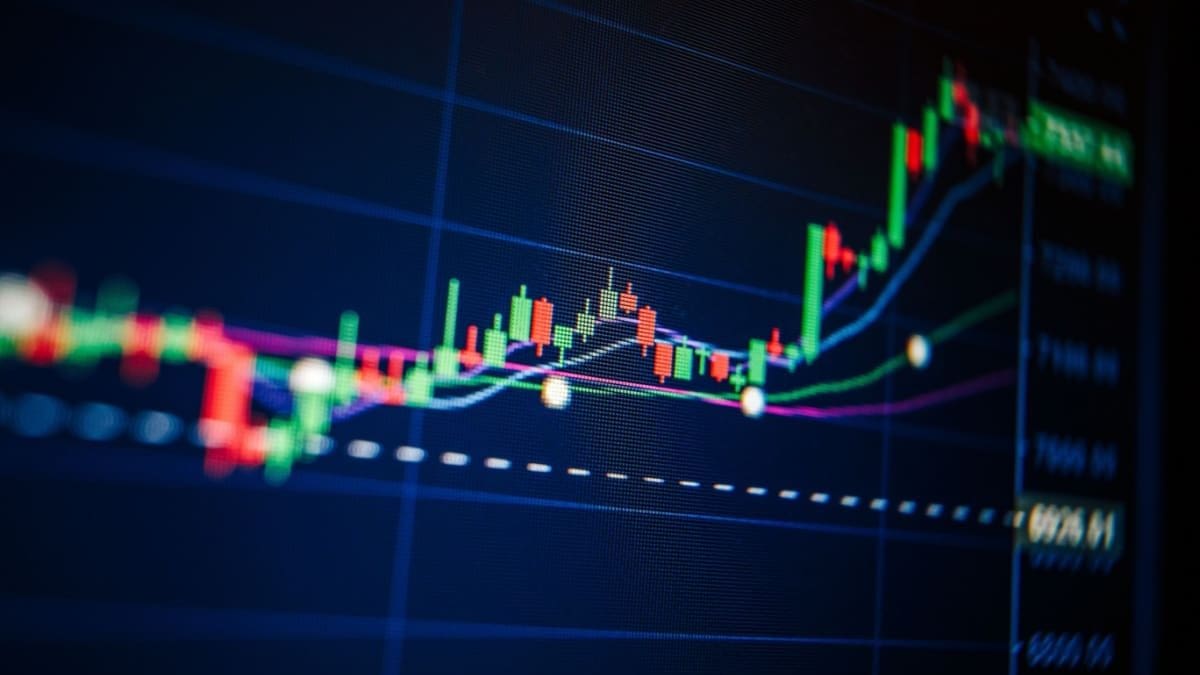 El precio de Bitcoin recupera los $97,000, XRP sube tras buenas noticias