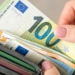 Un banco demanda a sus clientes que robaron dinero mediante un 