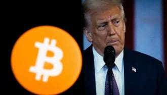 Crypto Rewind: suelo de bitcoin, tensión por Trump y memecoins