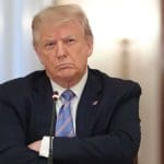 Trump al borde del colapso económico ¿Cederá a tiempo?