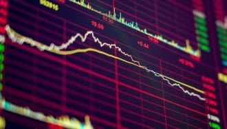 Cardano se reduce a la mitad, pero los grandes inversores no compran