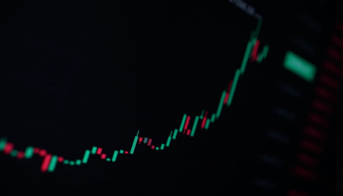 Bitcoin vuelve a alcanzar los $100.000: Operadores apuestan en masa