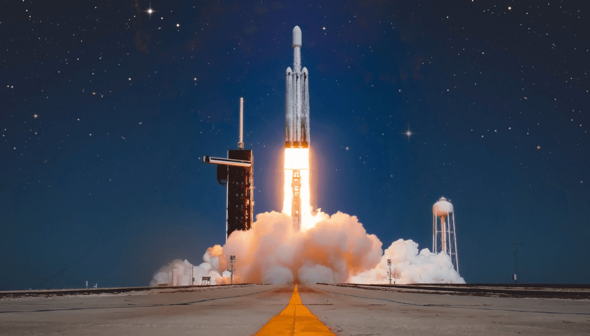 Un millonario de Bitcoin compra un vuelo de SpaceX para una aventura espacial