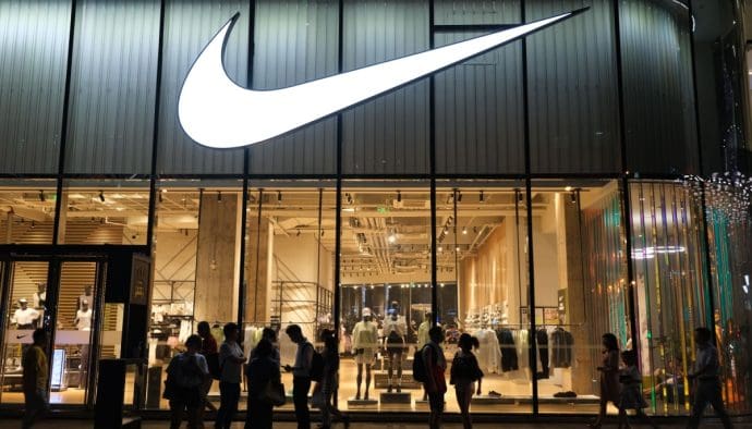 Nike enfrenta demanda millonaria tras el escándalo de sus NFT
