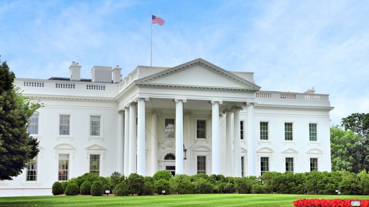 Alerta en la Casa Blanca: China roba modelos avanzados de IA a EE.UU.