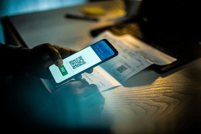 Intenta comprar Bitcoin pero su banco no le deja, el banco pide perdón