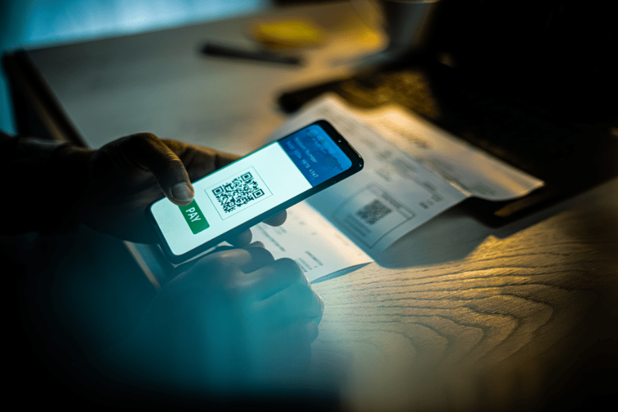 Intenta comprar Bitcoin pero su banco no le deja, el banco pide perdón