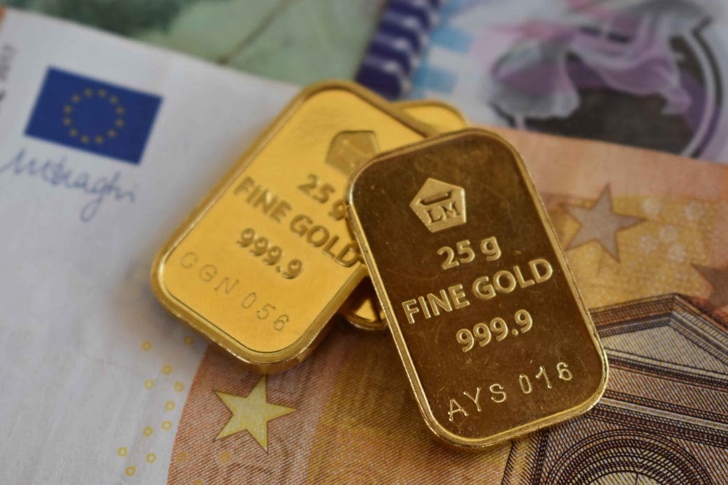 El precio del oro sube a 3.000 euros: ¿un presagio para Bitcoin?