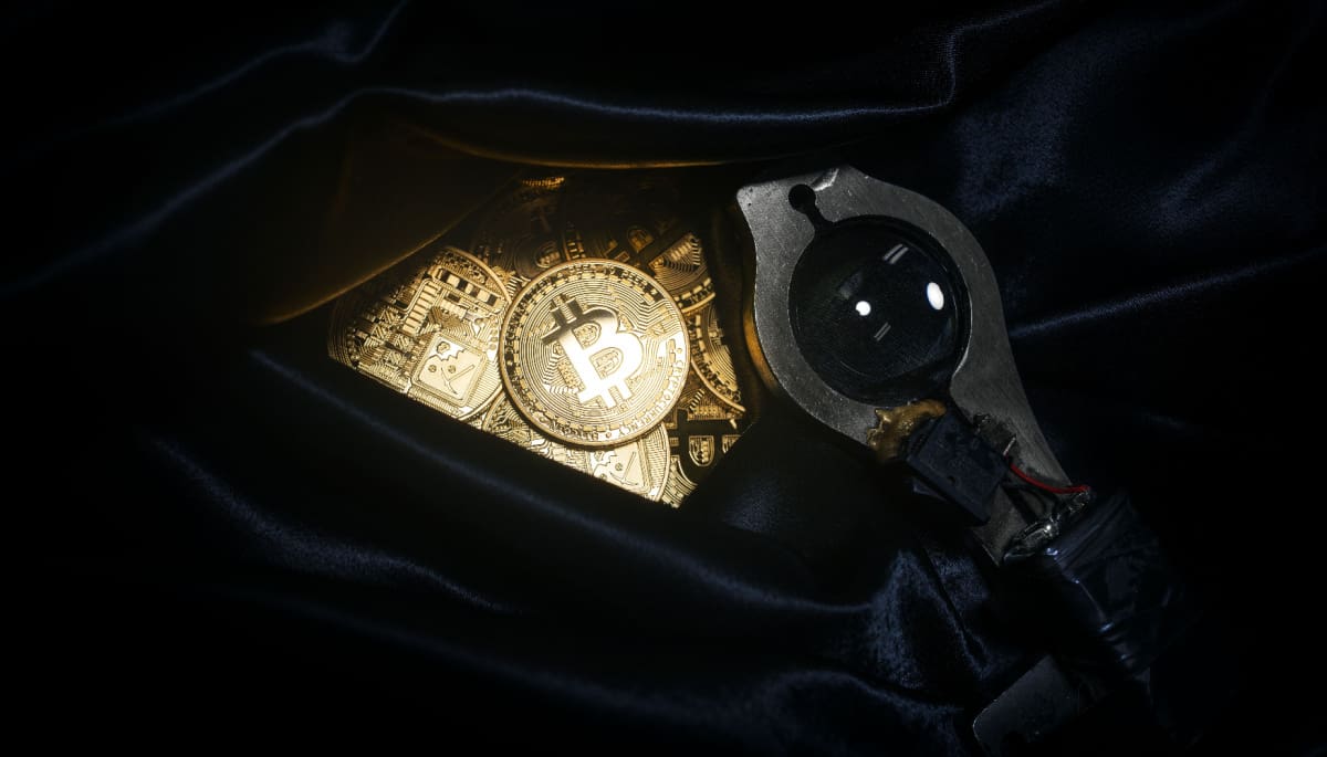 Un adolescente roba criptomonedas por valor de $250 millones y secuestran a sus padres