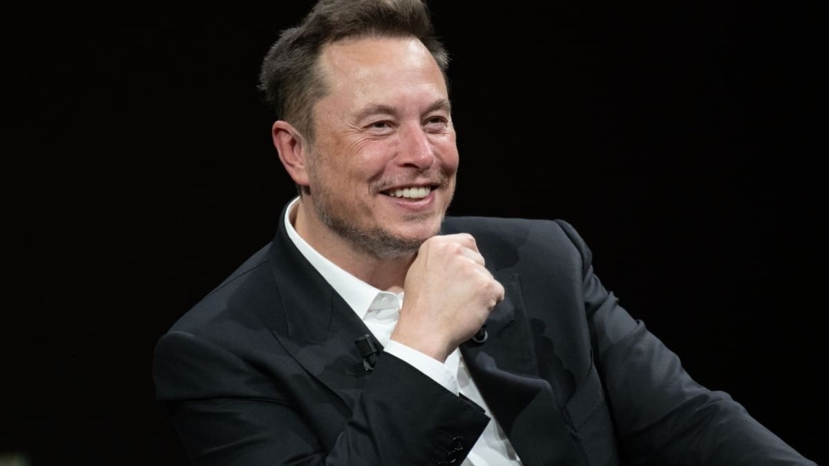 Tesla vendió el 75% de sus BTC y pierde miles de millones en ganancias