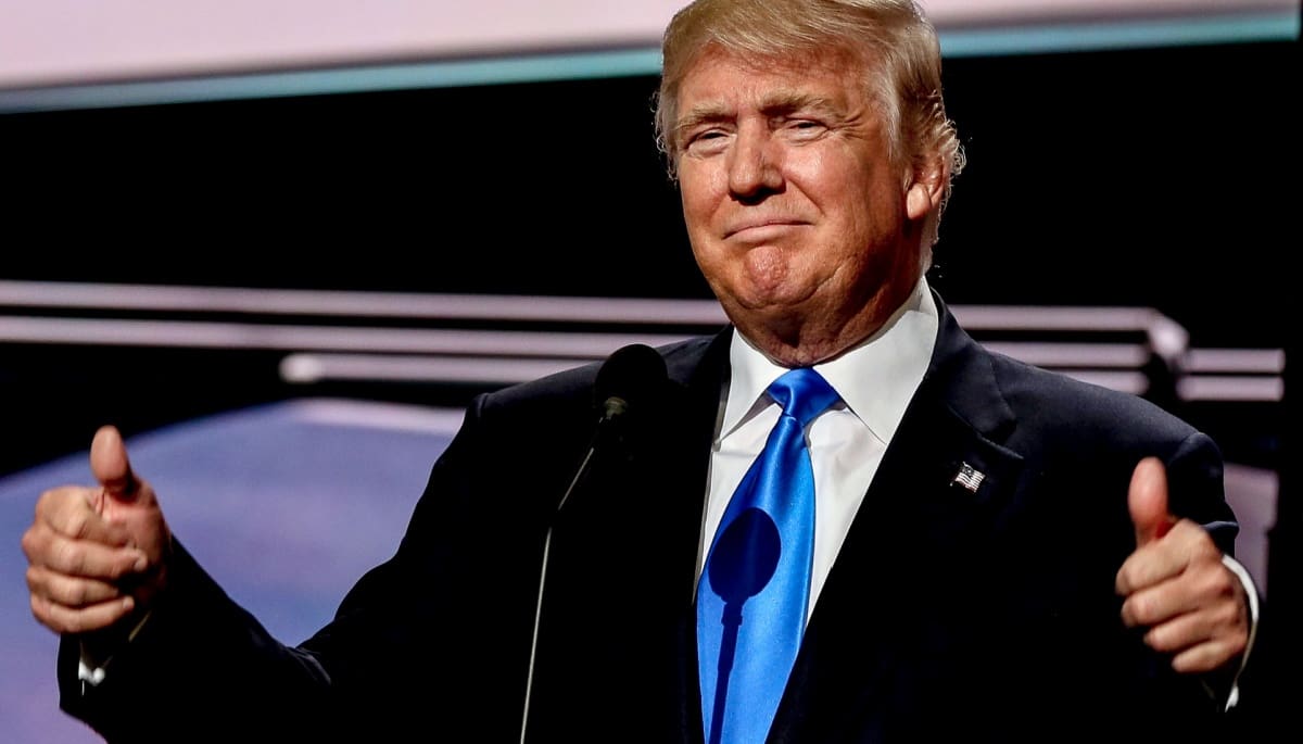 Trump da un regalo a Justin Sun de $100.000 en la cena