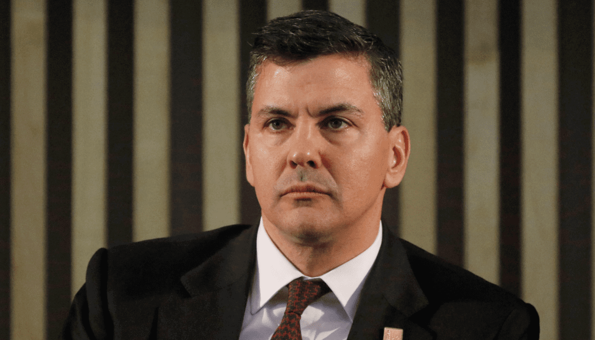 ¿Bitcoin en Paraguay? El presidente es hackeado y comparte un mensaje impactante