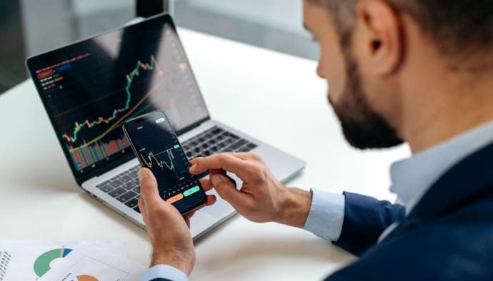 Ballena dormida de Bitcoin despierta: €155 millones tras 13 años